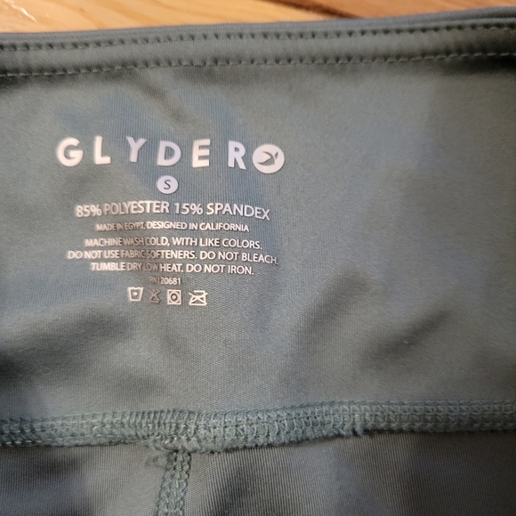 Glider capri yoga leggings - Picture 5 of 8
